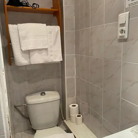 Notre Dame Auxiliatrice Hotel Lourdes