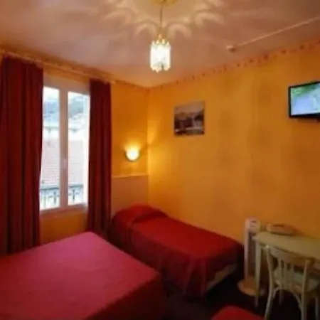 Notre Dame Auxiliatrice Hotel Lourdes