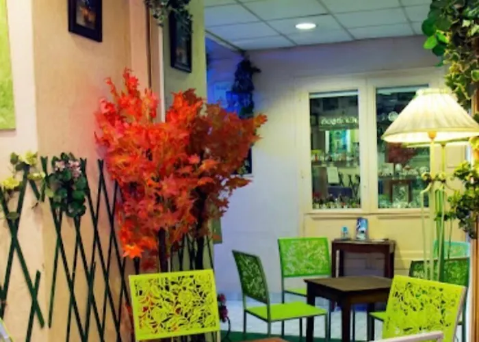 Notre Dame Auxiliatrice Hotel Lurdy