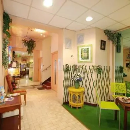 Notre Dame Auxiliatrice Hotel 2*